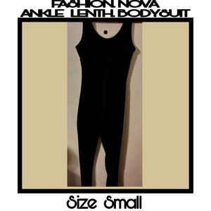 NWOT FASHION NOVA BODUSUIT